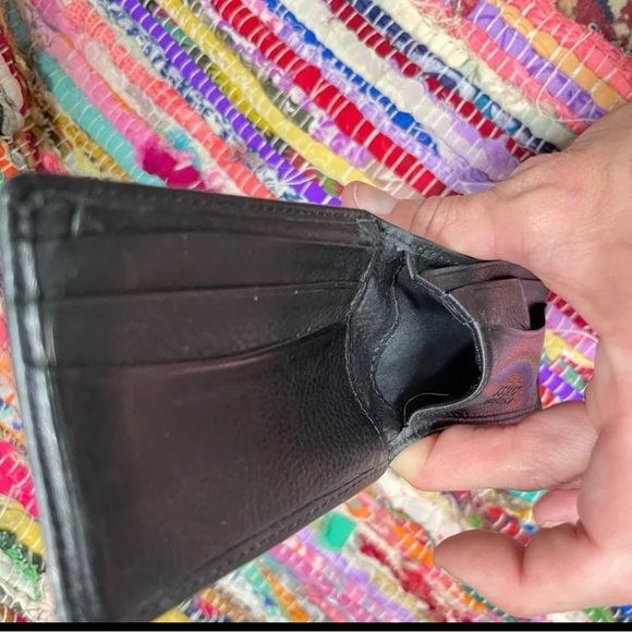 FOSSIL ANDREW BLACK LEATHER WALLET - Picture 8 of 10